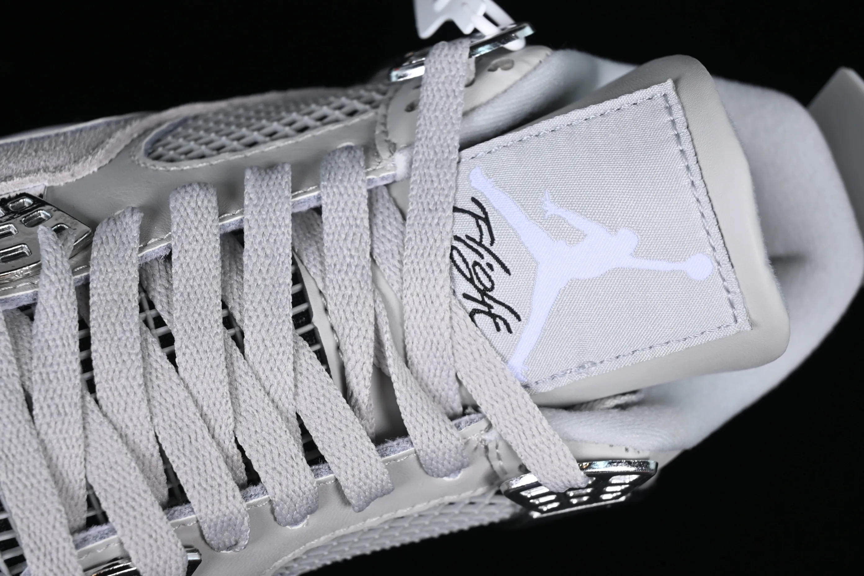 All categories Air Jordan Jordan series basketball shoes Air Jordan 4 cost-effective version Air Jordan 4 Retro "Frozen Moments" AJ4 Joe 4 electroplated silver AQ9129-001